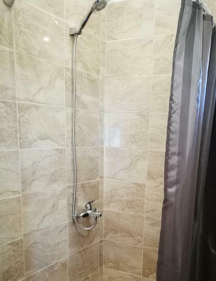 Guest House Ezerets Екстер'єр фото