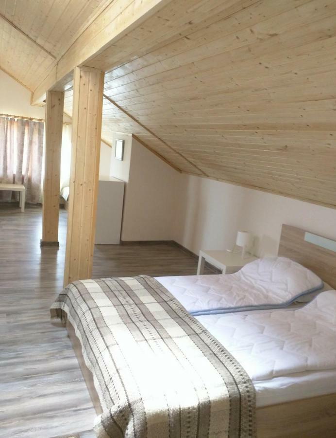 Guest House Ezerets Екстер'єр фото